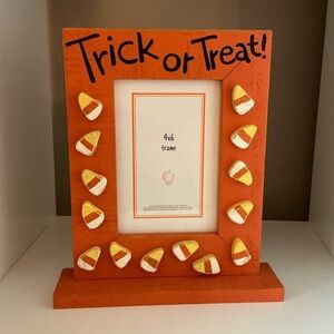 Halloween “Tick or Treat” 4X6 picture frame